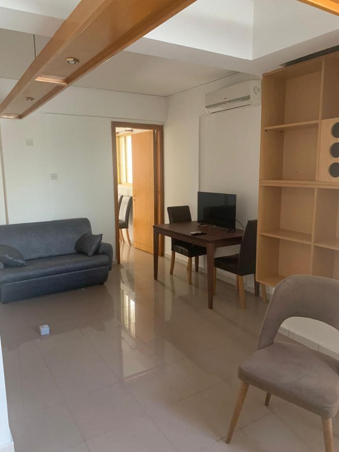 לרנקה Ground Floor Apartment With Big Balcony מראה חיצוני תמונה
